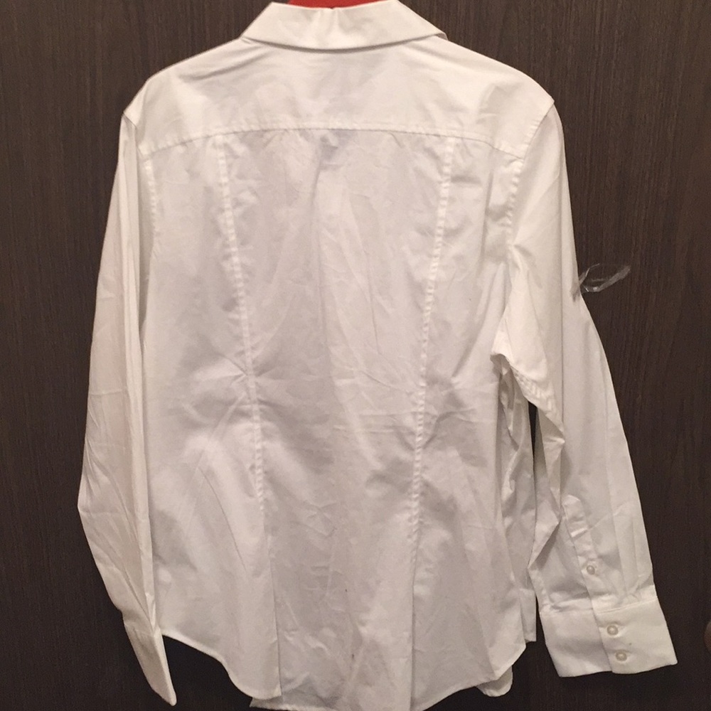 WHITE FITTED BRACELET LENGTH SLEEVE BUTT DOWN EUC - Picture 5 of 7